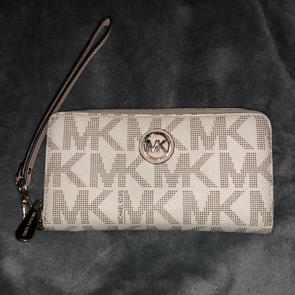 Michael Kors Wallet/Wristlet